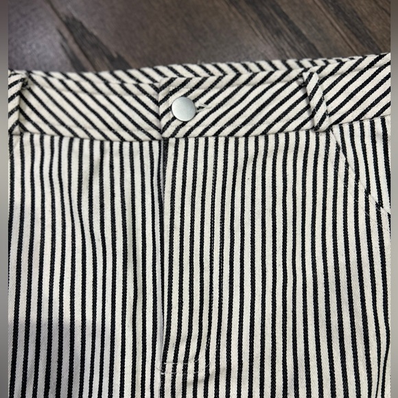 FIKA the Brand Skirt - Picture 10 of 12